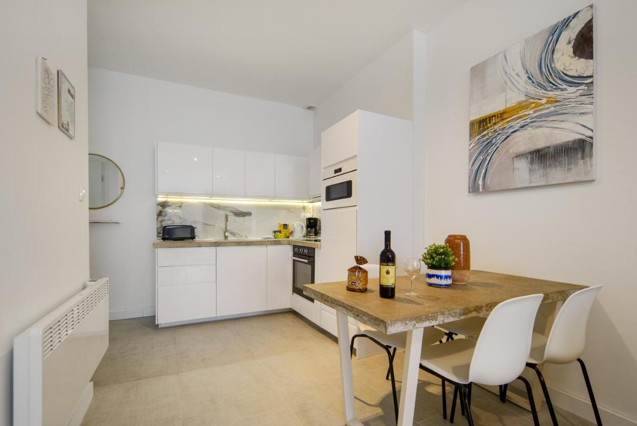 Charming & Design Apartament *